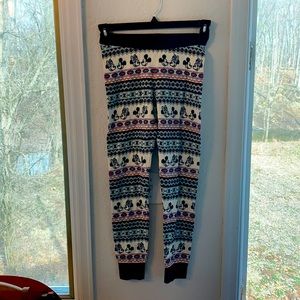 ☀️4/$15☀️Gap brand Disney leggings.
